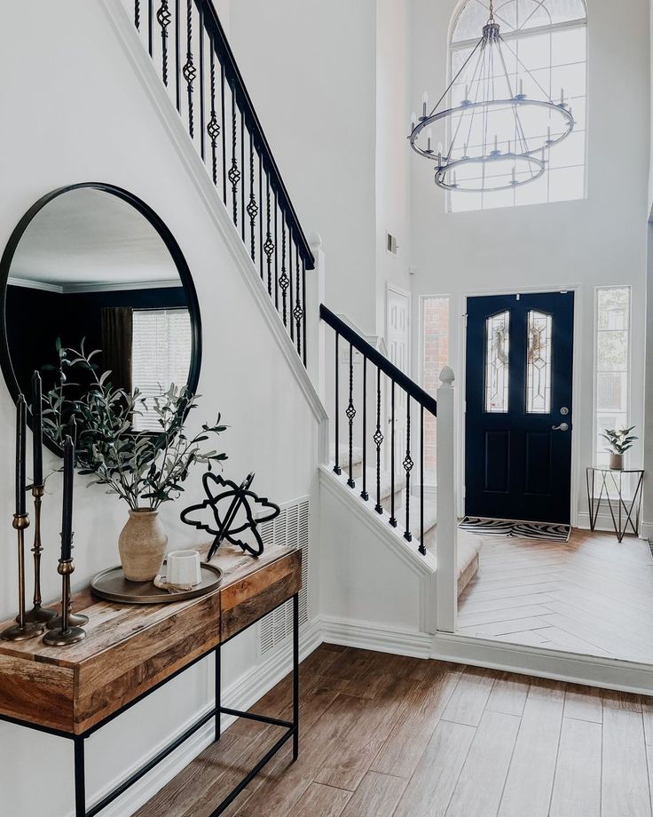 the entryway is clean and ready to be used as a place for plants or flowers