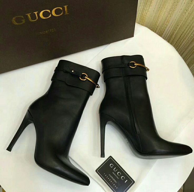 Gucci Heels, Fashion Shoes Heels, Expensive Shoes, Shoes Heels Classy, Heels Classy, Fancy Shoes, Girly Shoes, Aesthetic Shoes, Elegant Shoes