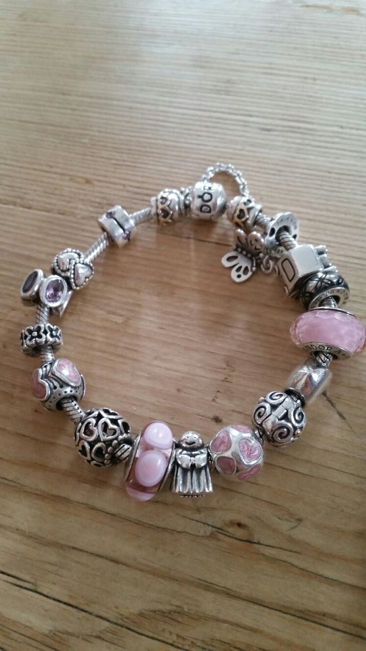 My bracelet full of memories 💓 Full Pandora Charm Bracelet, Pandora Bracelet Charms Ideas, Memory Bracelet, Pandora Bracelet Designs, Memorial Bracelet, Bracelet Charms, Pandora Bracelet Charms, Pandora Charm, Pretty Bracelets