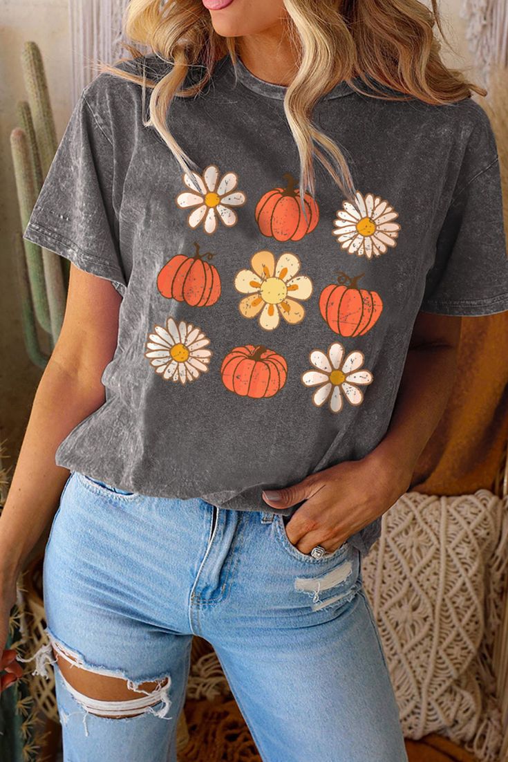 Tennessee Outfits, Shift Pattern, Glamour Outfit, Black Pumpkin, Amazing Ideas, Floral Print Shorts, Vintage Western, Soft Tops, Floral Style