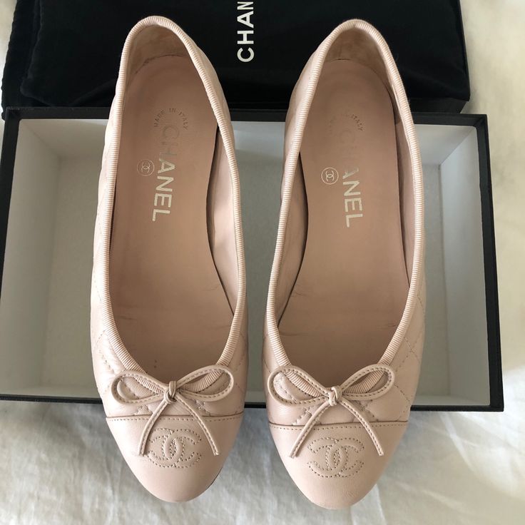 Never Got To Wear Because It Was Too Small On Me Channel Flats, Chanel Ballerina, Chanel Flats, Isabel Marant Shoes, Shoes Chanel, Pink Ballerina, Swag Shoes, Flat Color, Ballerina Flats