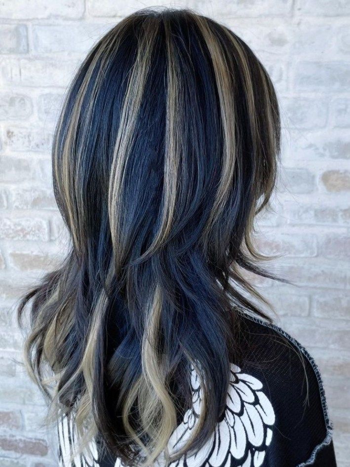 Chunky Highlights, Blonde And Blue Hair, Chunky Blonde Highlights, Blue Hair Highlights, Dark Blue Hair, Dyed Hair Inspiration, Hair Streaks, Dark Hair With Highlights, Healthier Hair