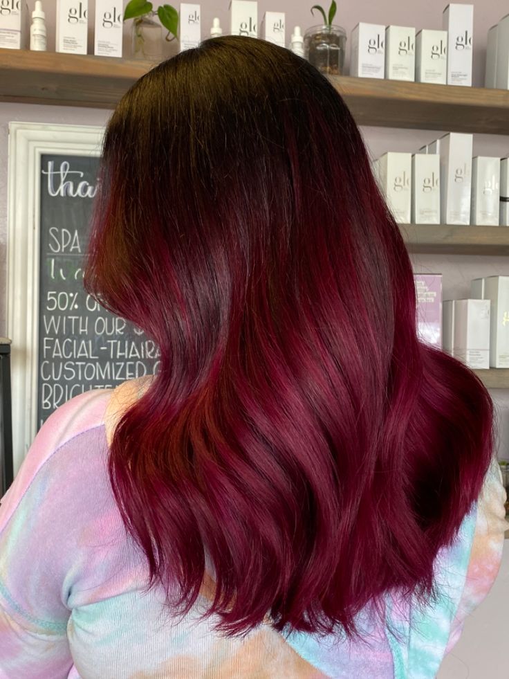 Burgundy Hair Black Roots, Dark Root Red Hair, Black Roots Red Ends, Red Hair Black Roots, Red Hair With Black Roots, Red Hair With Dark Roots, Red Hair Dark Roots, Mauve Hair Color, Red Wine Hair Color