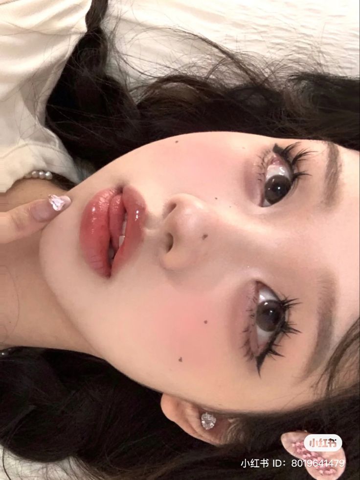 Doll Make Up, Natural Douyin Makeup Look, Douyin Makeup, Soft Makeup Looks, Doll Eye Makeup, Mode Kawaii, Ulzzang Makeup, Ethereal Makeup, Doll Makeup