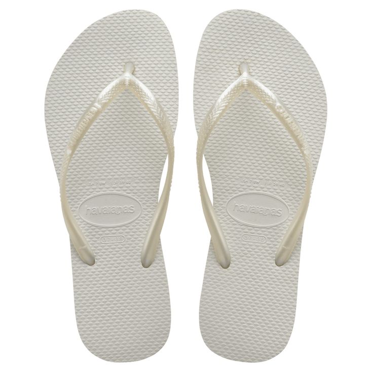 White Slim Flip Flops | Havaianas Tan Flip Flops, 2000s Flip Flops, Flipflops Aesthetic, Aesthetic Flip Flops, Flip Flops Aesthetic, Beach Wishlist, Victoria Whitman, Lifeguard Costume, Flip Flops Havaianas