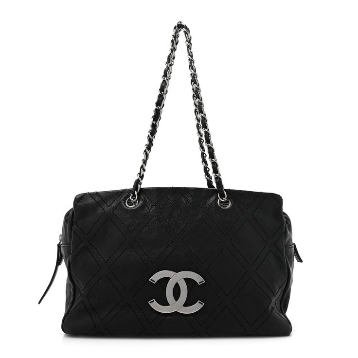 Date/Serial Code: Bw Poshmark Will Authenticate This Item For Free, Buy With Confidence. Chanel Logo, Leather Thread, Logo A, Diamond Stitch, Unique Diamonds, Cc Logo, Stylish Bag, Fendi Bags, Burberry Bag