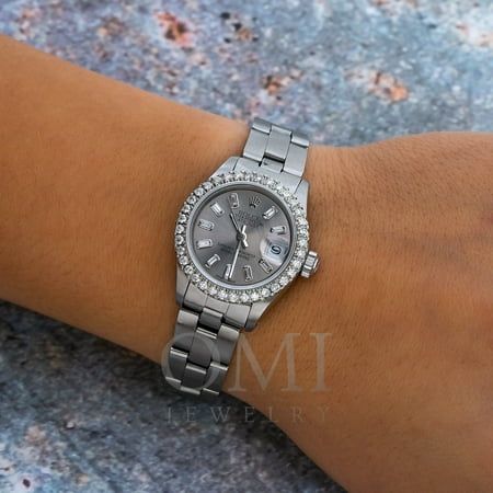 This pre-owned Rolex Lady-Datejust features a stunning gray custom diamond dial and a custom diamond bezel in stainless steel, offering a refined and elegant appearance. With a 26mm case and stainless steel bracelet, this watch combines classic style with contemporary luxury. The scratch-resistant sapphire crystal and automatic movement ensure both durability and precision. A stylish choice for a sophisticated women's watch, complete with its original Rolex box. Size: One Size.  Gender: female. Buy Rolex, Gray Diamond, Contemporary Luxury, Blue Beach, Grey Diamond, Pre Owned Rolex, Bezel Diamond, Women's Watch, Steel Bracelet