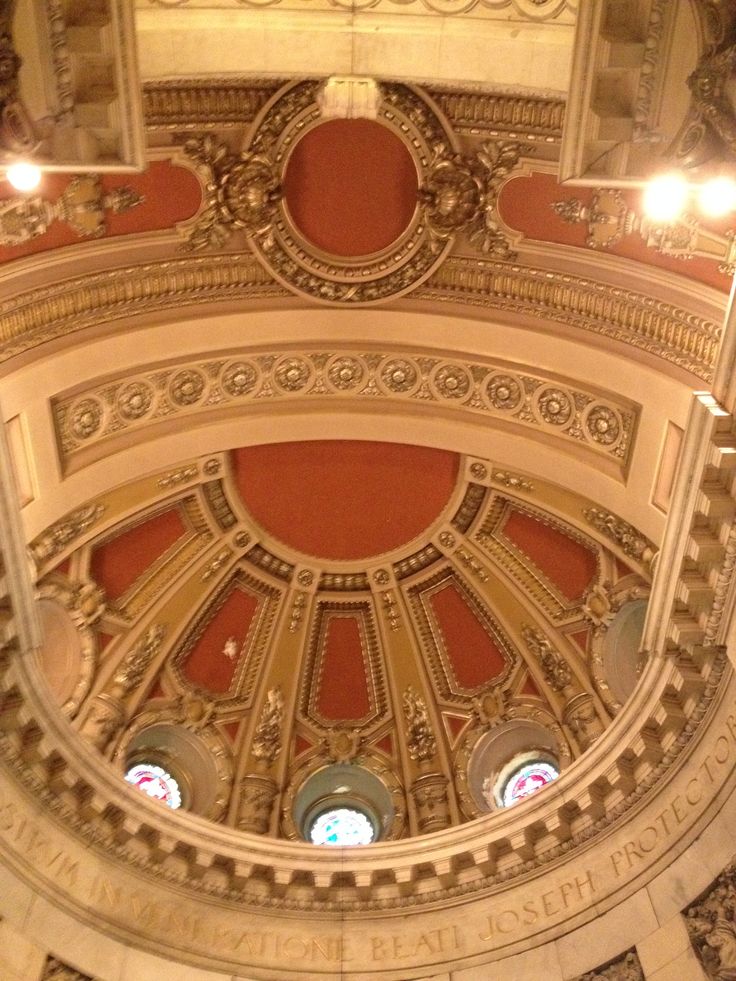 an overhead view of the ceiling in a building