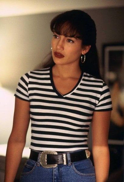 Jennifer Lopez in 'Selena' – 1997  80s beauty trends - Beauty Trends 2019 #Lopez #Jennifer #BeautyTrends2019 Mode Old School, Style Année 90, 90’s Outfits, 90s Inspired Outfits, Selena Quintanilla Perez, 90s Looks, Look Retro, Latina Fashion, 90's Fashion