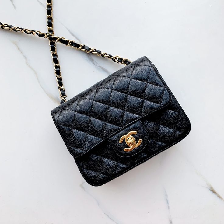 Mini Chanel Bag, Designer Handbags Chanel, Mini Chanel, Cheap Purses, Bag Prada, Bag Chanel, Chanel Couture, Chanel Mini, Handbags Affordable