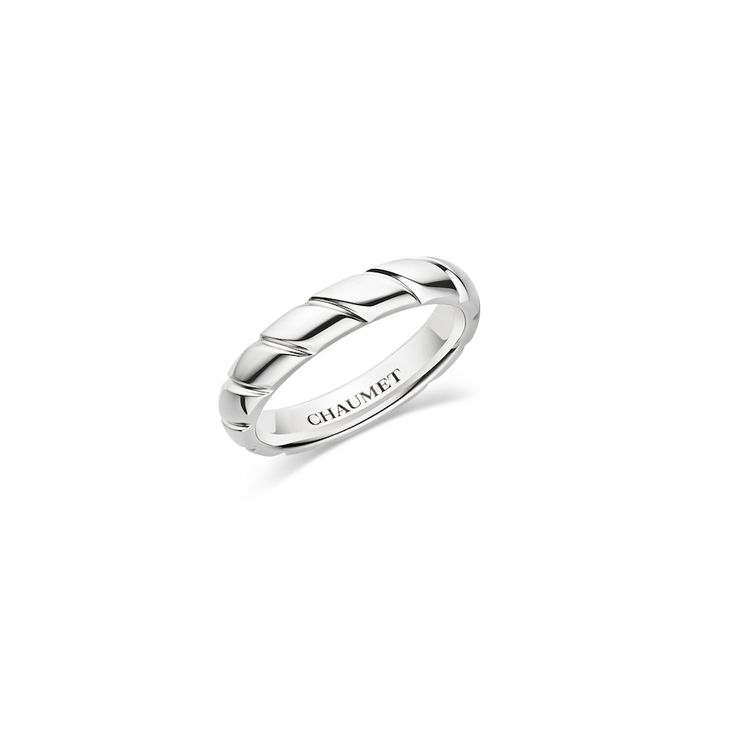 Torsade de Chaumet wedding band Platinum - 095902 - Chaumet Classic White Gold Diamond Ring With Decorative Band, Luxury White Gold Thick Band, Timeless Wedding Bands With Polished Finish, Classic Stackable Diamond Ring For Formal Occasions, Luxury Stackable Rings With Thick Band For Wedding, Luxury Stackable Rings With Thick Band, Timeless Stackable Rings For Formal Occasions, Classic Platinum Rings With Decorative Band, Elegant Thick Band Wedding Diamond Ring