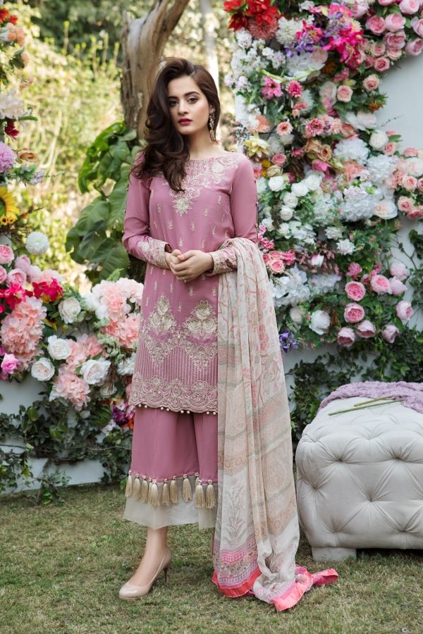 Beautiful Mauve embroidered Pakistani unstitched dress by Imrozia premium embroidered dresses 2018 Design Kurta, Embroidered Dresses, Pakistani Formal Dresses, Nikkah Dress, Stylish Wedding Dresses, Pakistani Wedding Outfits, Pakistani Dresses Casual, Pakistani Fashion Party Wear, Salwar Kamiz