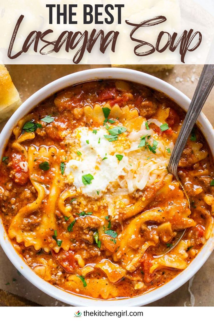 lasagna soup in white bowl with spoon. image has text overlay titled "the best lasagna soup" The Best Lasagna, Best Lasagna, Lasagna Soup Recipe, Fall Soup Recipes, Salad Pasta, Lasagna Soup, Health Dinner Recipes, Easy Soups, Easy Soup Recipes