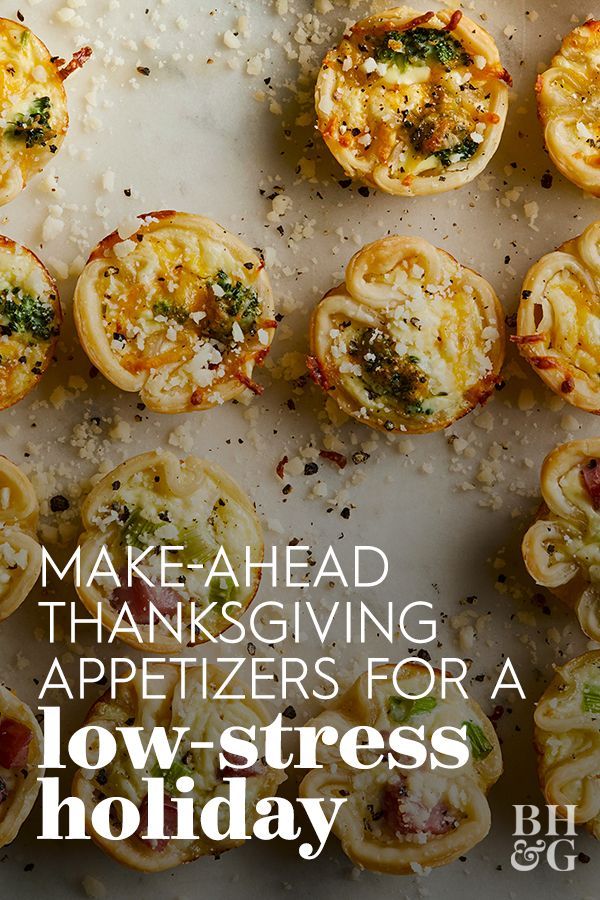 Snacks For Thanksgiving Party, Thanksgiving Recipes Appetizers Vegetarian, Thanksgiving Sweet Appetizers, Friends Giving Appetizers, Thanksgiving Dairy Free Appetizers, Thanksgiving Apatizer, Thanksgiving Crockpot Recipes Appetizer, Thanksgiving Appetizers Trader Joes, Warm Thanksgiving Appetizers