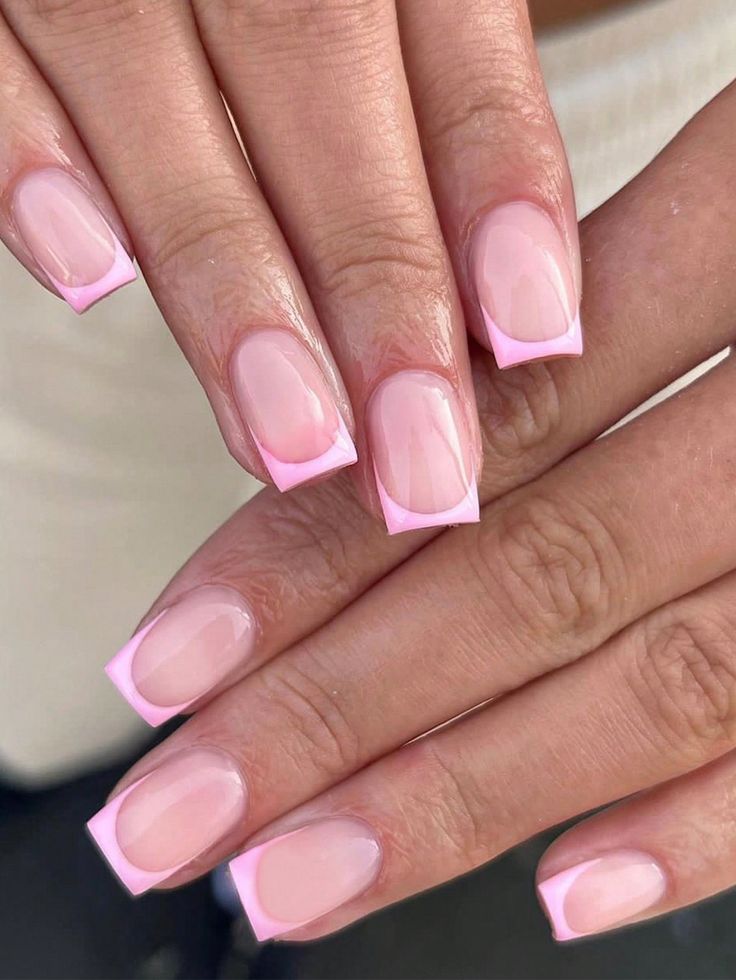 Upgrade Your Look! 24pcs Short Square Pink French Press On Nails For Women And GirlsI discovered amazing products on SHEIN.com, come check them out! French Nails Square Design, Short Square Pink French Tip Nails, Square Nails Pink French Tip, Pink French Square Nails, Pink Tip Nails Square, Short Pink Tip Nails, Short Pink French Nails, Pink French Nails Short, Rose French Nails