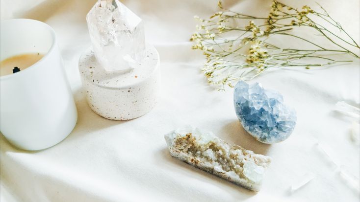 Divine Twist | Healing Crystals & Spirituality