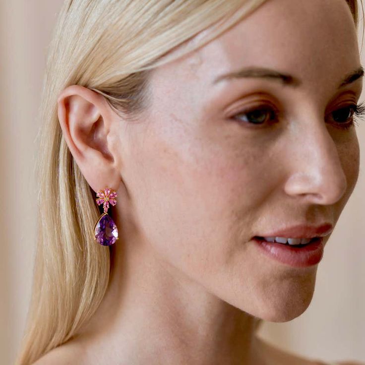 For Sale on 1stDibs - Experience the enchanting allure of Nina Zhou's Pink Sapphire Diamond Blossom 24ct Amethyst Drop Earrings, expertly crafted in radiant 14k yellow gold. Round Eyes, Purple Diamond, Amethyst Purple, Sapphire Diamond, Pink Sapphire, Or Rose, Blossom, Sapphire, Amethyst