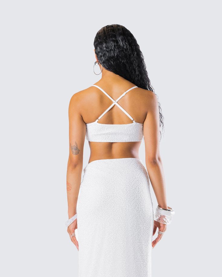 The perfect subtle yet classy top to dress up any look ✨ Made from bugle beads on mesh fabric and complete with a cropped and fitted style and adjustable straps - this piece is all you need to look like a million bucks 🤍 Evening Crop Top With Built-in Bra For Spring, Party Tube Top With Spaghetti Straps And Built-in Bra, Evening Bandeau Crop Top With Built-in Bra, Glamorous Fitted Crop Top With Built-in Bra, Evening Crop Top With Sequins And Spaghetti Straps, Elegant Seamless Tube Top For Party, Stretch Crop Top With Built-in Bra For Evening, Sequin Spaghetti Strap Crop Top For Night Out, Strapless Crop Top With Built-in Bra For Party