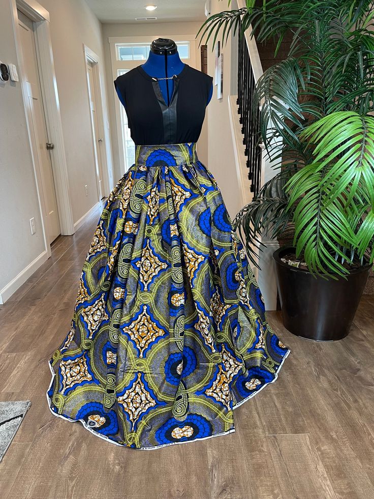 Beautiful skirts Luxury Skirt, African Skirt, African Luxury, African Print Skirt, African Skirts, Ankara Skirt, Skirt For Women, Clothing Plus Size, Beautiful Skirts