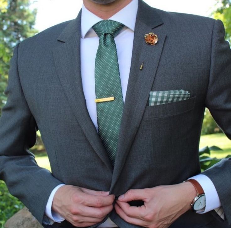 Grey suit, Blue Shirt, Green Tie, Green Gingham Pocket Square Sage Green Tie, Tie Outfit, Grey Suit Men, Style Gentleman, Suit Blue, Wedding Suits Groom, Grey Suit, Green Gingham, Wedding Groomsmen