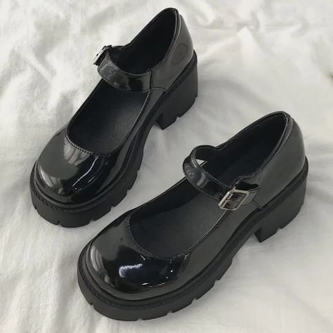 ماثيو ماكونهي, Mary Jane Platform Shoes, Dr Shoes, Kawaii Shoes, Platform Mary Janes, Patent Shoes, Fancy Shoes, Girly Shoes, Aesthetic Shoes