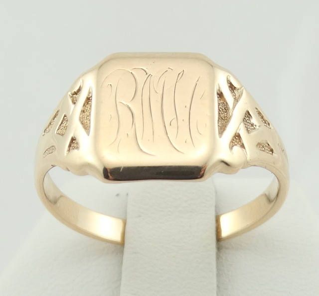 "Rare vintage Early 1900's Ostby and Barton signet ring in solid 14K yellow gold. Mr. Ostby tragically died when the Titanic sank in April 1912. Hand engraved initial \"RM\". Stamped \"O.B.14K\" FREE SHIPPING! Details: 14K Yellow Gold: (as shown in picture) Ring Size: 9 1/2 Total Weight: 4.7 grams FREE domestic shipping by USPS Priority Mail Signature Confirmation and includes insurance. If the item is to be shipped internationally Etsy will calculate postage. Please notify us at purchase if you Rectangular 14k Stamped Signet Ring Collectible, Classic Yellow Gold Signet Ring With Maker's Mark, Antique Engraved 14k Gold Ring For Formal Occasions, Formal 14k Gold Signet Ring With Hallmarks, Vintage Yellow Gold Signet Ring With Hallmarks, Elegant 14k Gold Engraved Ring With Hallmark, 14k Gold Elegant Engraved Ring, Antique 14k Gold Signet Ring Collectible, Heirloom Collectible 14k Stamped Signet Ring