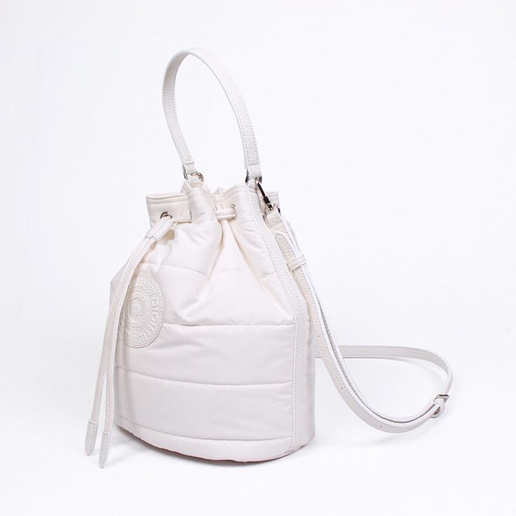 miim padding white shoulder MT5564WH Made from high quality polyester. miim is a popular South Korean laptop bags, backpacks, and boutique brand. Boutique designer product. + Warm and padded tote/shoulder bag + Advanced synthetic leather trim + Inside zipper pocket + water-resistant + Detachable shoulder strap included Dimensions: 220(W)x250(H)x155(D)mm Item Weight: 200g SHIPPING: Free shipping from South Korea, estimated 7-14 days to get to you from purchase date. RETURNS: Return address is in White Shoulder Bag, Laptop Bags, Boutique Design, Boutique Brands, Return Address, South Korean, Bags Backpacks, Slim Case, Synthetic Leather