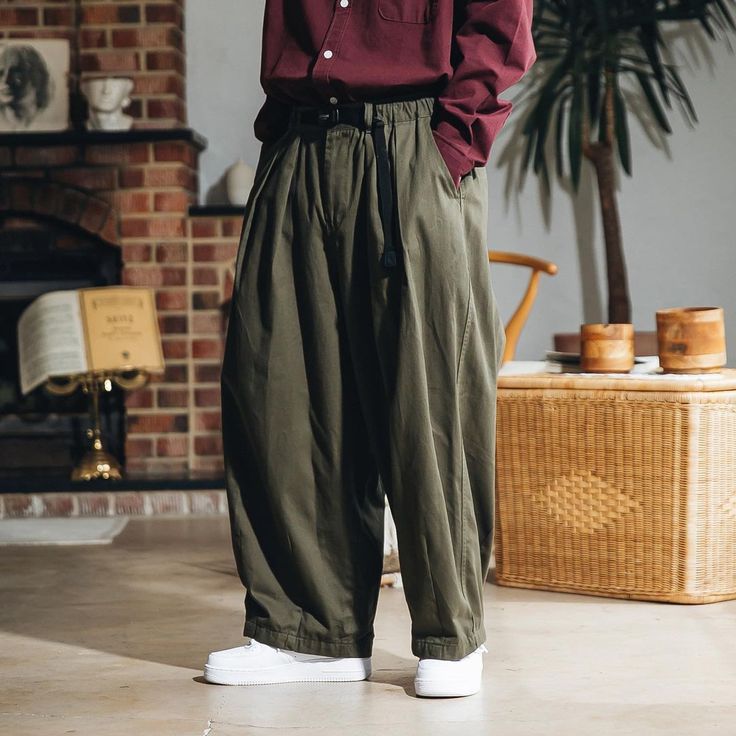 Baloon Pant Outfits Men, Balloon Pants Outfit, Hipster Boy, Fashion Souls, Pants Outfit Men, Balloon Pants, Baggy Pants, Baggy Pant, Men Shirt