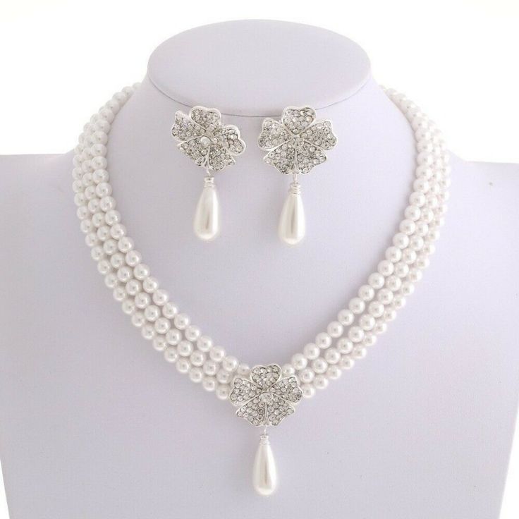 * Pearl Necklace Set * White Synthetic Pearl Rhinestone Necklace And Earring Set * Necklace Approx. 16" Plus 3"Ext * Statement Necklace Luxury White Beaded Necklaces With Pearl Drop, Expensive Pearl Necklaces, Luxury Festive Jewelry Sets With Pearl Drop, Vintage Pearl Necklace Set, Luxury 22k Gold Necklace With Pearl Drop, Peal Jewellery Set, Luxury Jewelry For Reception With Pearl Drop, Gorgeous Jewelry Pearl, Luxury Festive Temple Necklace With Pearl Drop