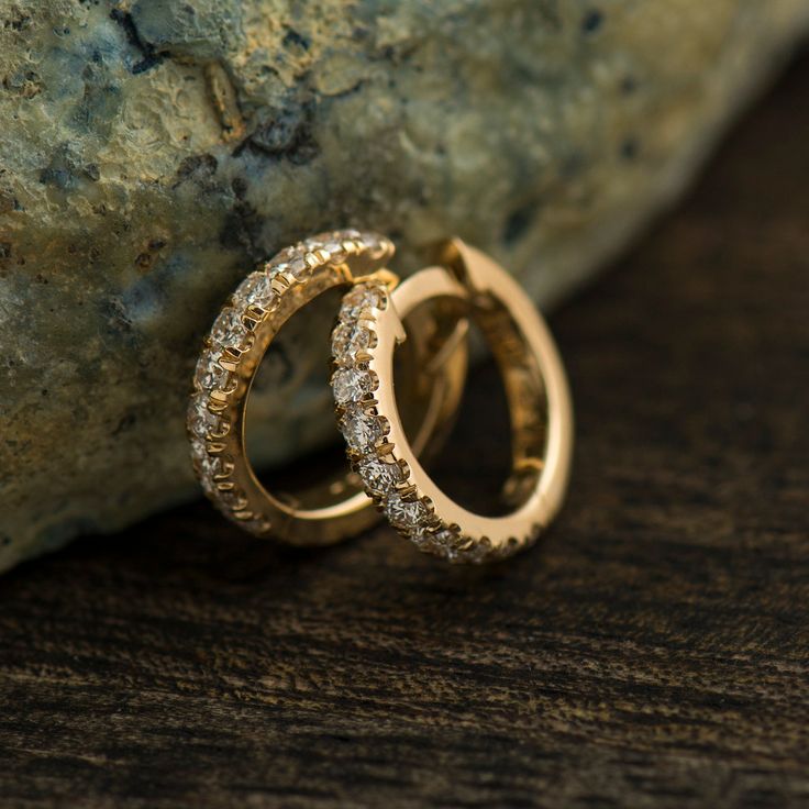 11 mm huggie earrings made in 14k or 18k yellow gold and set with clear diamonds. In this listing, you can see the earrings in YELLOW GOLD, you can order in white or rose gold from this listing as well. You can see and order the different colors from the following links as well. ● Rose gold - https://www.etsy.com/listing/861029667/11mm-huggie-earrings-14k-18k-rose-gold?ref=shop_home_active_13&frs=1 ● White gold - https://www.etsy.com/listing/861020763/11mm-huggie-earrings-14k-18k-white-gold? Luxury Rose Gold Huggie Jewelry, Classic Diamond Earrings, Earrings Diamonds, Wedding Ring Sets Unique, Gold Huggies, Diamonds Earrings, Huggie Earring, Diamond Gift, Huggie Earrings