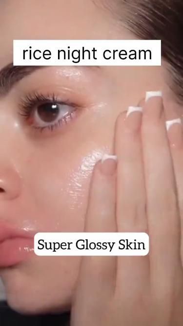 What To Use For Glowing Skin, Overnight Glowing Skin, Skin Care Routine At Night, Oil Skin Care Routine Natural, Night Face Mask For Glowing Skin, Skin Care Brightening, How To Brighten Skin Overnight, Glass Skin Night Routine, Glowing Face Tips Skincare