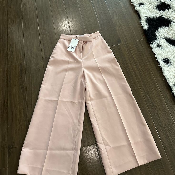 Zara Wide Leg Cropped Pink Pants Chic Wide Leg Spring Pantsuit, High Waist Wide Leg Pants For Formal Spring Events, Formal High Waist Wide Leg Pants For Spring, Formal High-waist Wide Leg Pants For Spring, Spring Formal High Waist Wide Leg Pants, Spring Wide Leg Pantsuit For Work, Spring Formal High-waisted Pants, Chic Dress Pants With Pockets For Spring, Chic Spring Dress Pants With Pockets