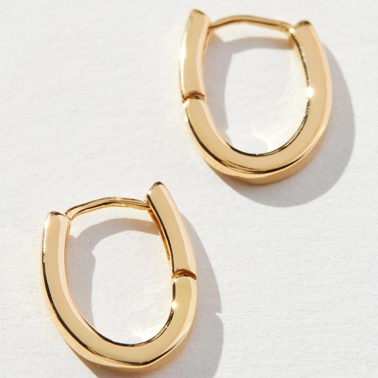 Brand New With Tags And Never Worn Anthropologie Delicate Oval Hoop Earrings. 14k Gold Plated Brass. 0.75” Diameter. These Are Sold Out In Sold Out In Stores And Online! Anthropologie Style Number 67898023 Classic Oval Earrings For Everyday, Elegant Oval Huggie Earrings For Everyday, Formal Minimalist Oval Huggie Earrings, Timeless Oval Earrings For Everyday, Timeless Oval Everyday Earrings, Classic Teardrop Hoop Earrings For Everyday, Classic Oval Huggie Earrings Single Piece, Minimalist Oval Hoop Earrings Tarnish Resistant, Minimalist Tarnish-resistant Oval Hoop Earrings