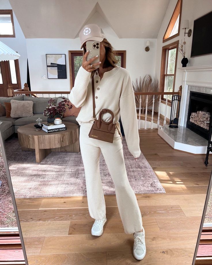 Knit Sets Women, Neutral Pajamas Women, Cashmere Matching Set, Upscale Lounge Outfit, Fashionable Lounge Wear, Women’s Matching Sets, Women’s Lounge Outfits, Two Piece Comfy Set, Bridal Lounge Set