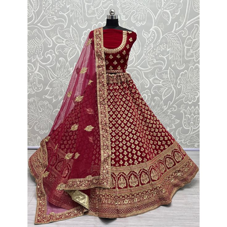 #deisgnerlehenga #designerlehengacholi #lehengacholi #lenghacholi #bridallehenga #bridallehengacholi #bridaloutfit #bridelehenga #chaniyacholi #ghaghracholi #receptionlehenga #weddinglehenga #indianwedding #pakistaniwedding #weddingoutfit #customsize #bride #bridal #etsy #etsyindia #etsyusa #etsyuk #readymade #readytowear #readymadelehenga #handmade #handmadelehenga #handworkdesign #designeroutfit #customlehenga #inddianoutfit #weddingseason #dynabellaboutique #outfitoftheday #indiandress #suit Velvet Lehenga Choli, Velvet Dupatta, Engagement Lehenga, Dori Work, Ghaghra Choli, Choli For Women, Velvet Lehenga, Black Lehenga, Reception Lehenga