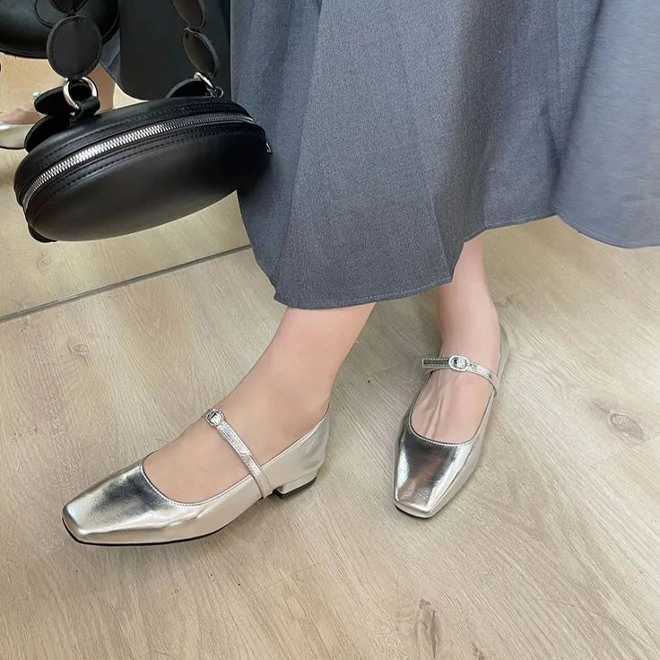 LBSFY - Round Toe Women Flats Loafers Black Brown Silver Belt Buckle 2024 New Arrivals Low Heels Dress Shoes Patent Leather Size 35-39 Size 5.5=35=22.5cm Size 6=36=23cm Size 6.5=37=23.5cm Size 7=38=24cm Size 7.5=39=24.5cm Low Heel Dress Shoes, Pregnancy Shoes, Heels Dress, Silver Belt Buckle, Silver Belt, Women Flats, Silver Belts, Chic Shoes, Patent Shoes