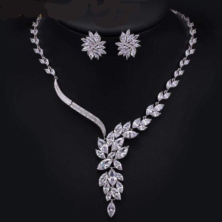 Cubic Zirconia Bridal or Anniversary Jewelry Set - 3DVanity.com Rustic Wedding Jewelry, Crystal Bridal Jewelry Sets, Costume Jewelry Sets, Big Jewelry, Bridal Jewelry Set, Wedding Costume, Zirconia Necklace, Wedding Party Jewelry, Anniversary Jewelry