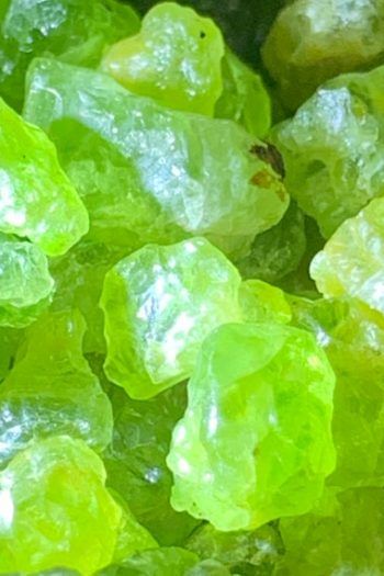 Peridot Stone Aesthetic, Peridot Meaning, Vibration Raising, Energy Vibration, Polished Gemstones, Raw Peridot, Reiki Stones, Rough Gems, Peridot Crystal