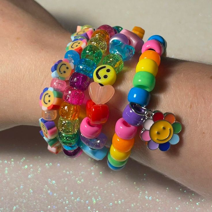 I might be biased but you should probably buy this on Depop 👍 https://depop.app.link/6bcSvA2oyqb Kidcore Bracelet Ideas, Decora Bracelet, Flower Kandi Bracelet, Kidcore Accessories, Kidcore Jewelry, Kandi Singles, Glow In The Dark Beads, Smiling Flower, Pulseras Kandi