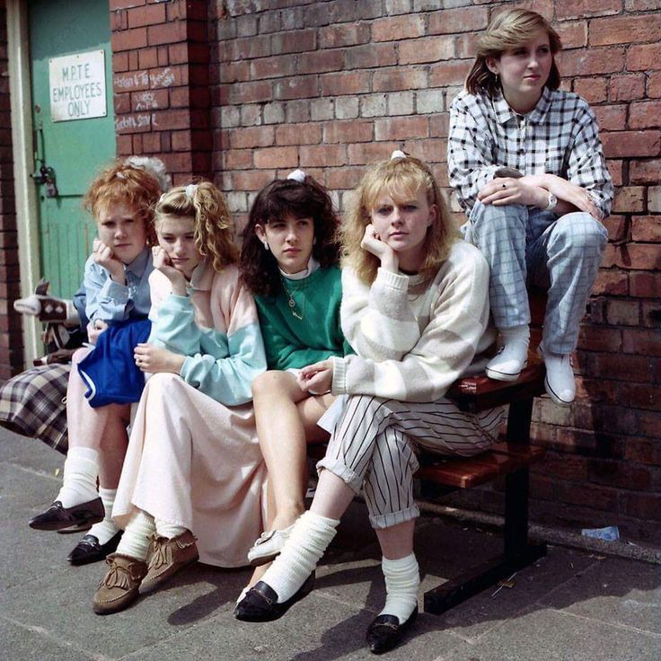 British Culture Archive (@britcultarchive) | Twitter 80’s Aesthetic, British Culture, 80s Photos, 1980s Women, English Fashion, New Brighton, 1980s Fashion, Black N White Images, 80s Fashion