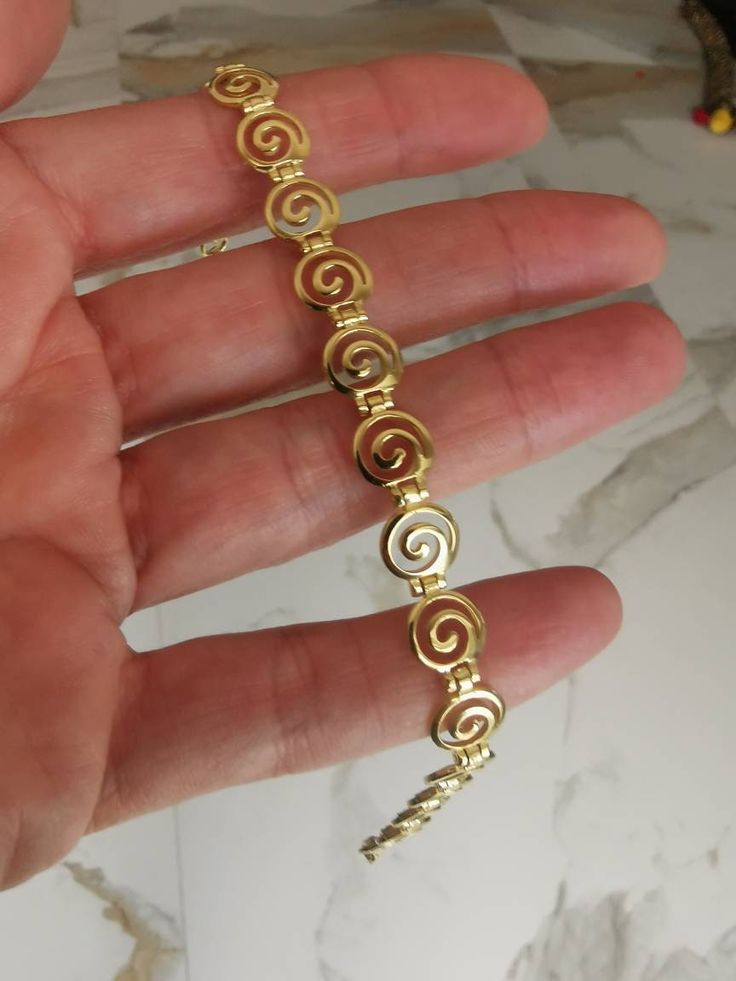 Sterling silver 925 gold plated Spiral bracelet Size: 20cm Gold Spiral Jewelry, Gold Plated Spiral Jewelry, Spiral Gold-plated Jewelry, Elegant Gold Spiral Bracelet, Gold Spiral Bracelet As Gift, Gold Spiral Bracelet For Gift, Spiral Bracelet, Dope Jewelry Accessories, Estilo Hippie