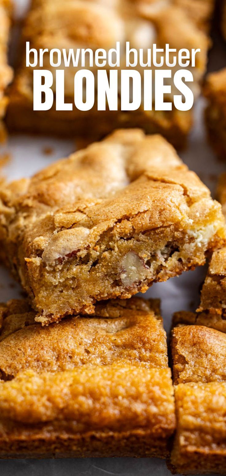 A close up view of squares of browned butter blondies. Recipes Using Browned Butter, How To Make Blondies Recipes, Duff's Blondie Recipe, Browned Butter Blondies Recipe, Blonde Brownie Recipes, Blonde Recipe Brownies, Blondes Recipe Blondie Brownies, Caramel Blondies Recipe, Brown Butter Blondies Recipes