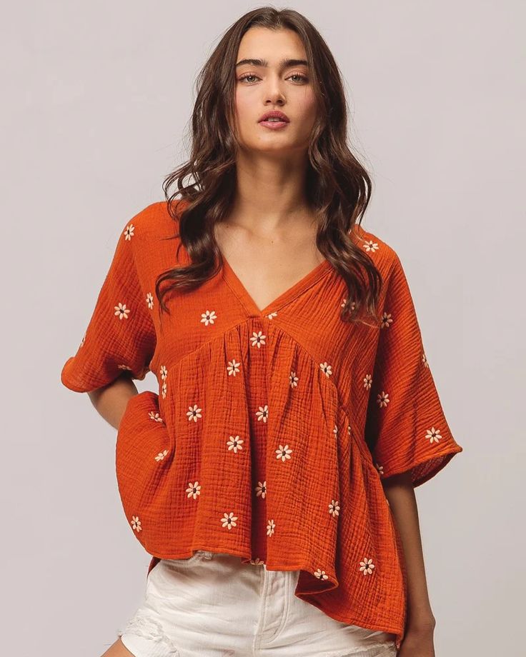 Let your style blossom with our Rust Oatmeal Floral Embroideries Crinkle Gauze Peplum Top. The dainty floral embroidery adds a playful touch to this airy and breezy top. Whether you’re out and about or just chilling, this top will definitely make you stand out! ☀️ www.ullala.ca #shopwithus #shoplocal #didsbury #shopthelook #didsburyboutique #stylehaul #destinationdidsbury #shopdidsbury #wearwhatyouwant #shoplocaldidsbury #ullalaboutique #styleinspo #fashioninspo #boutique #pinterestinspo ... Peplum Top Outfits Indian, Peplum Top Outfits Casual, 2025 Rebrand, Peplum Top Outfits, Creating A Wardrobe, Cotton Short Tops, Cotton Tops Designs, Short Kurtis, Print Shirts Women