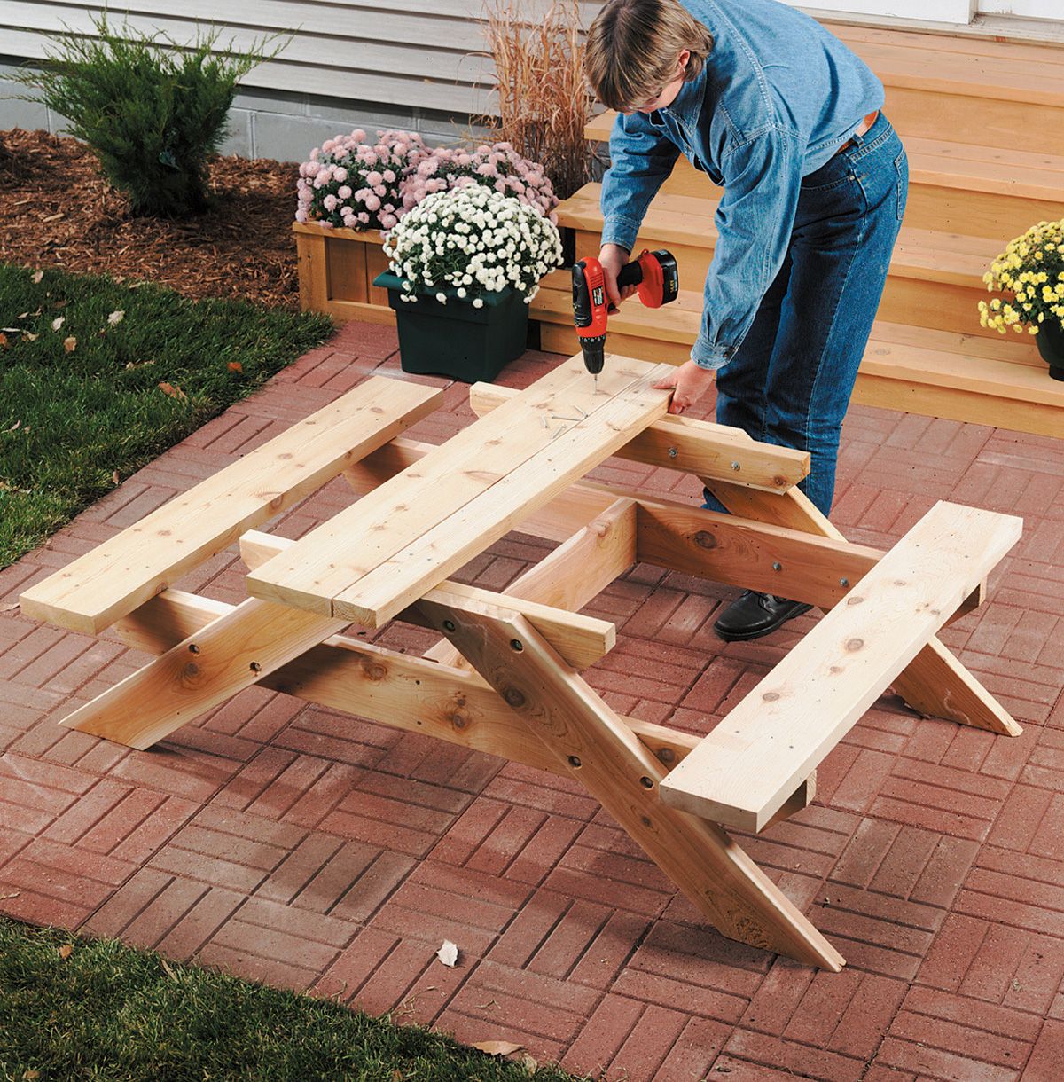 Picnic table