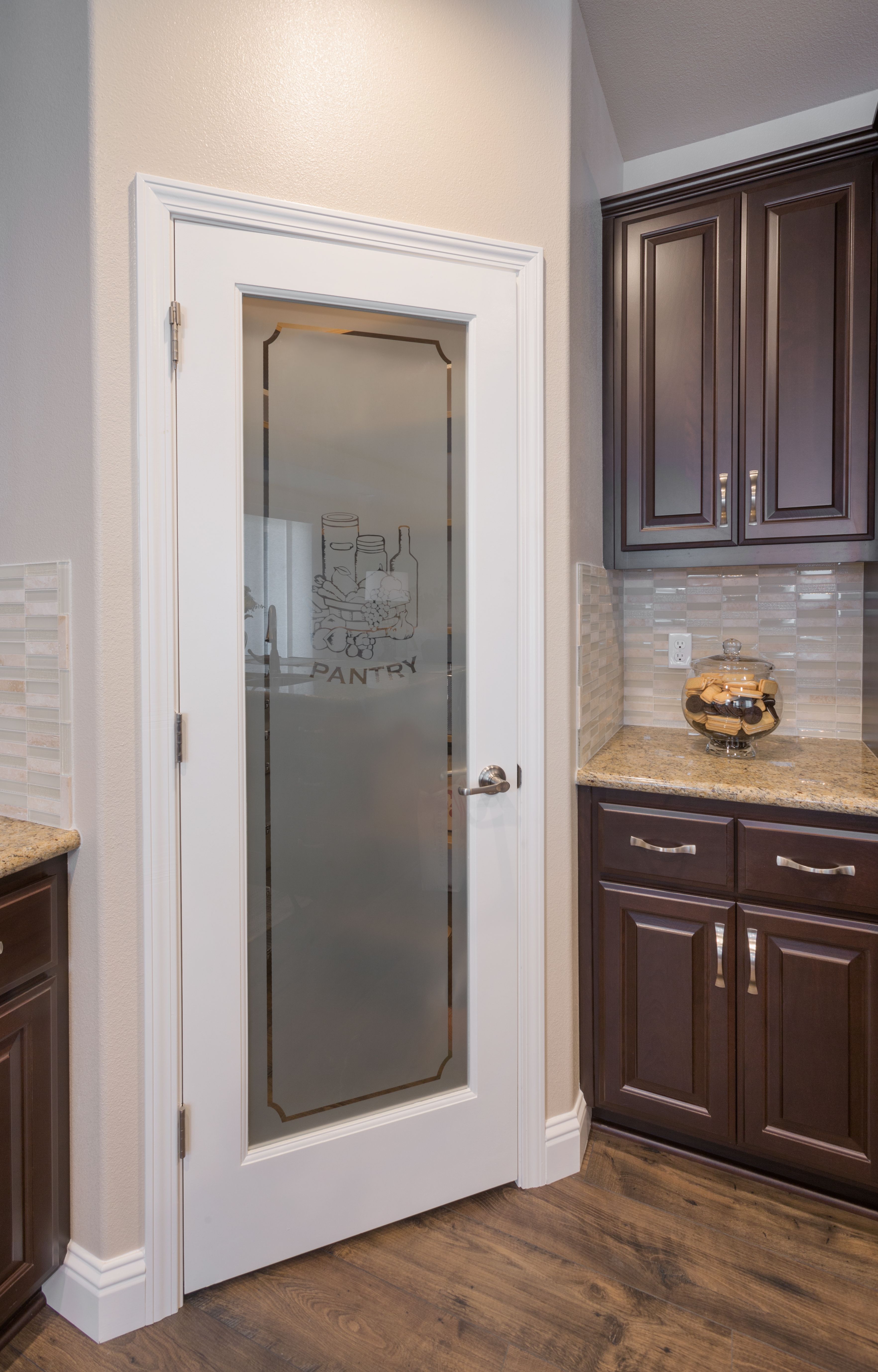 Interior Doors With Frosted Glass: Benefits, Designs, And More ...