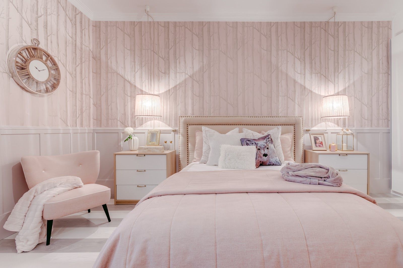 Pink bedroom by Portuguese Designer Ana Antunes Pink bedroom walls