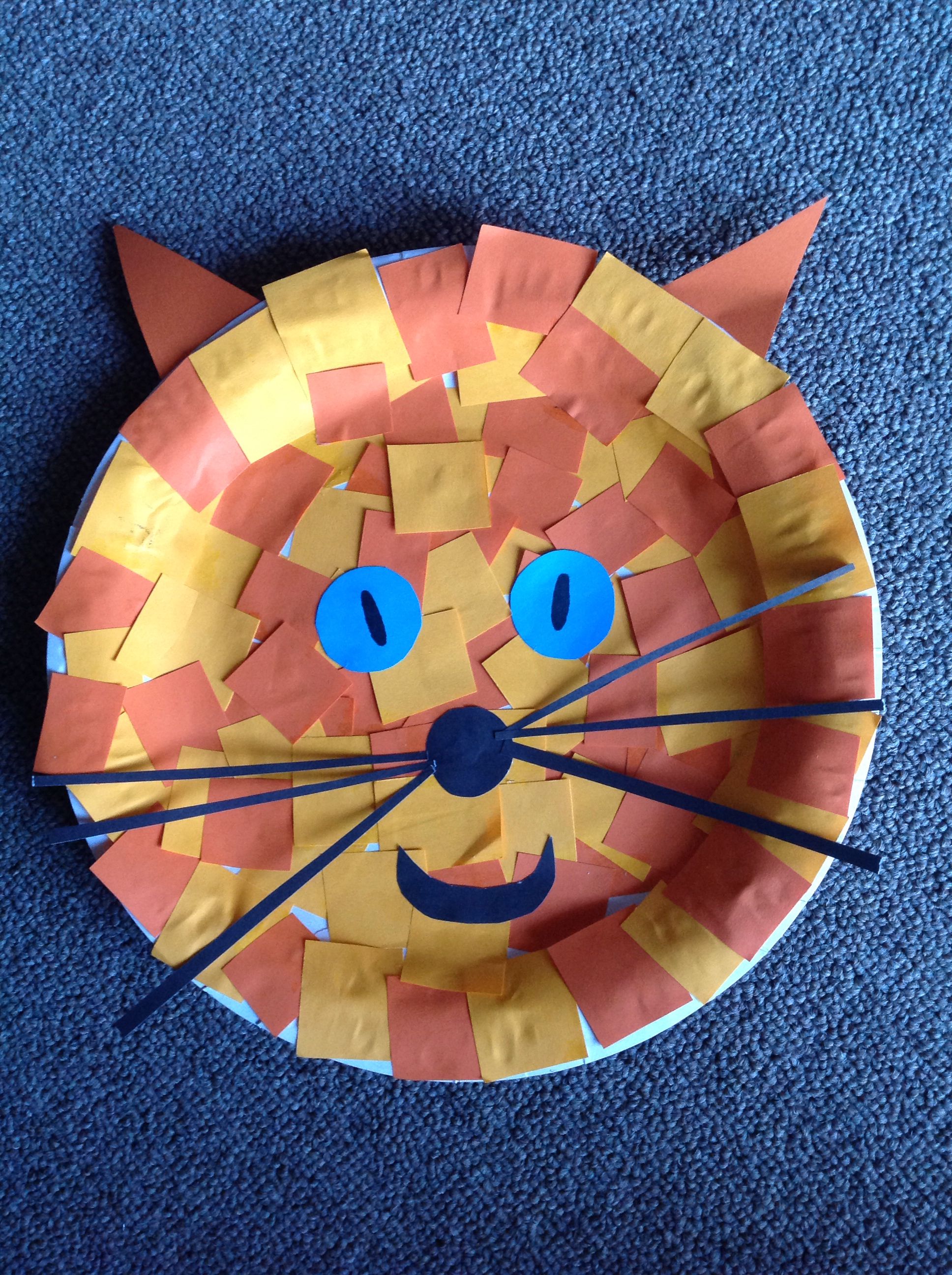 Cat Face - paper plate craft Paper Plate Crafts, Paper Plates, Mason ...