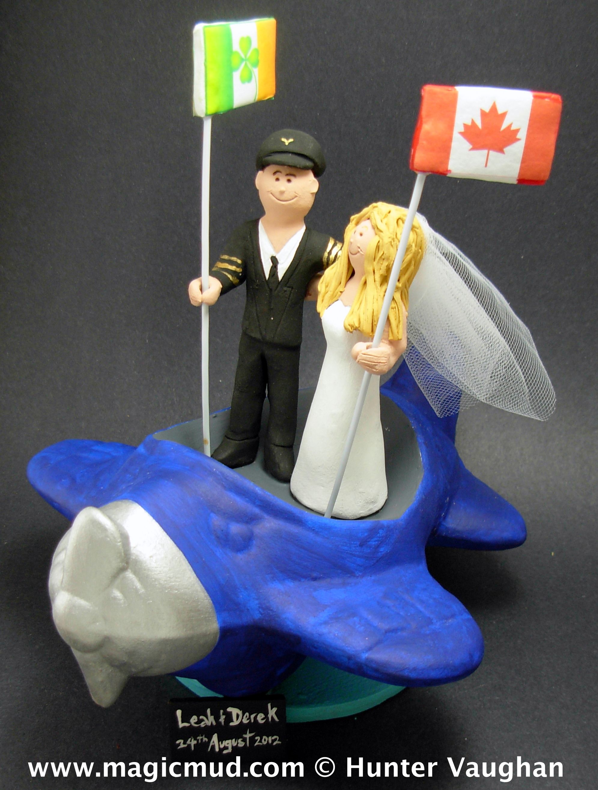 47++ Custom wedding cake toppers canada information