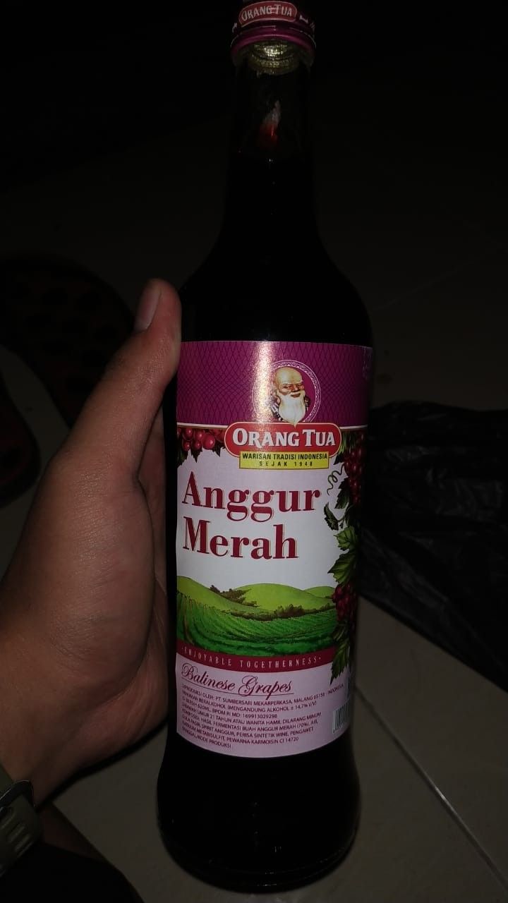 Pin By Awina Laili On Belonjooooo Minuman Alkohol Anggur Merah Minuman Keras