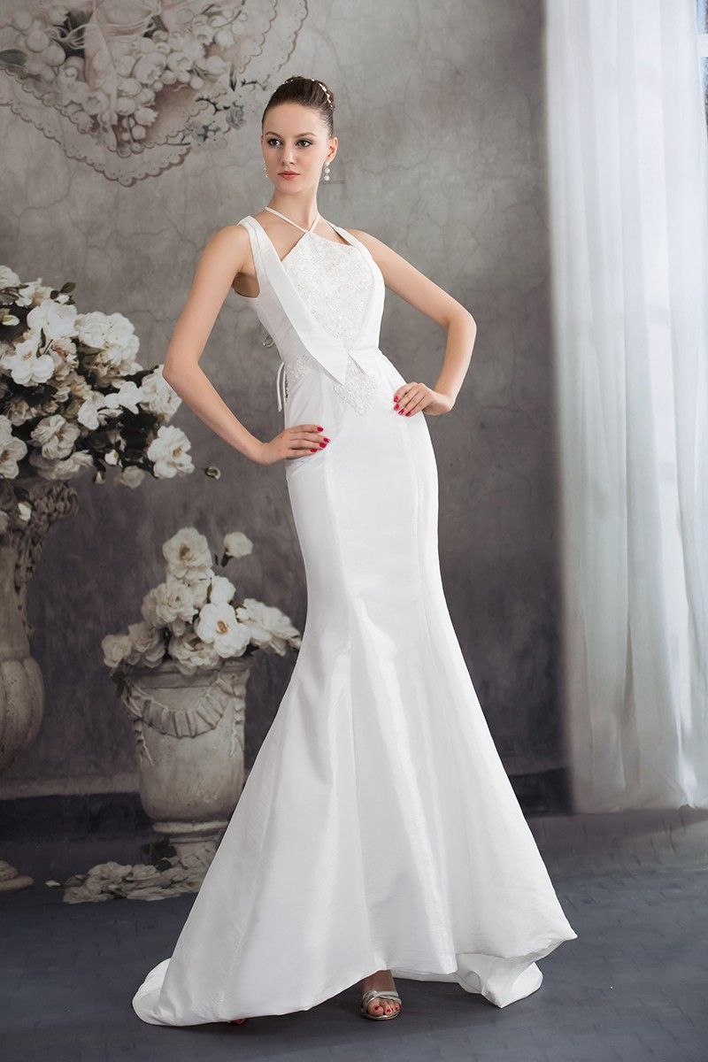 26+ Fitted wedding dress no train information